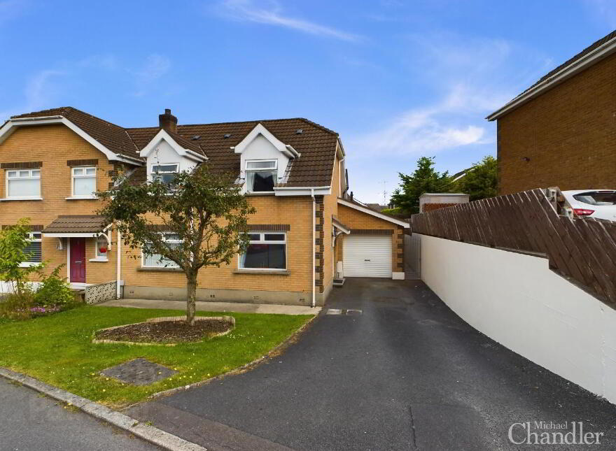 20 Windermere Crescent, Belfast, BT8 6XY photo