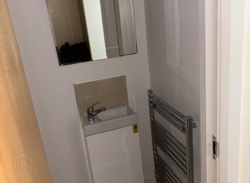 Flat 3, 75/77 Sandhurst Drive, Belfast, BT9 5AZ