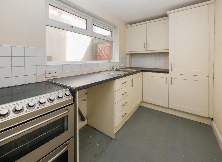 105 Ogilvie Street, Woodstock Road, Belfast, BT6 8NH