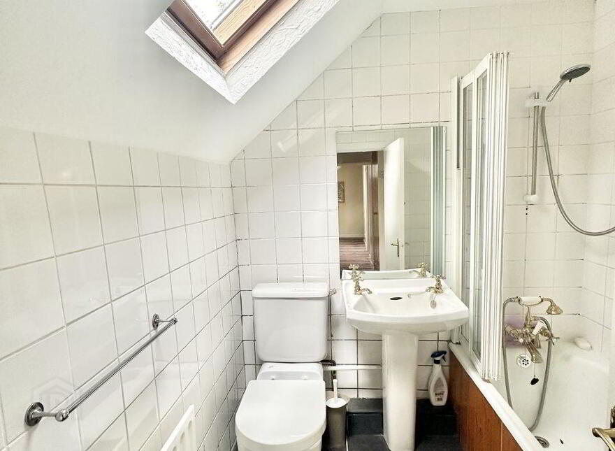 1 Gallinagh, Monaghan Town