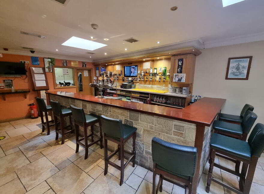 Junior's Bar, 26 Bridge Street, Strabane, BT82 9AE