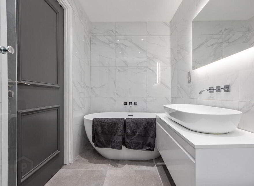25-06 Obel, 62 Donegall Quay, Belfast, BT1 3NJ