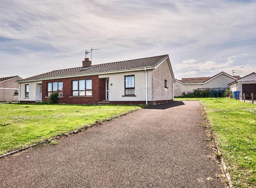 7 Glencoe Gardens, Portrush, BT56 8PS photo