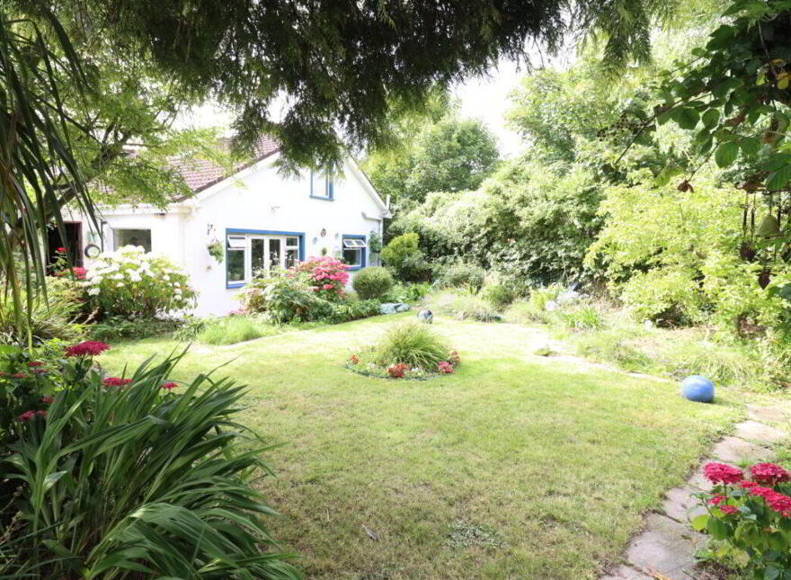 Rock Cottage, Cork Road, Carrigaline, Cork, P43V966