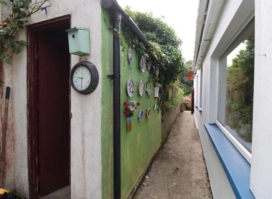 Rock Cottage, Cork Road, Carrigaline, Cork, P43V966