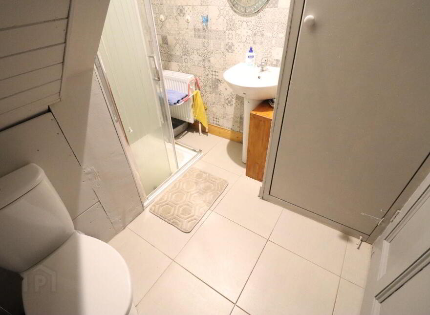 Rock Cottage, Cork Road, Carrigaline, P43V966
