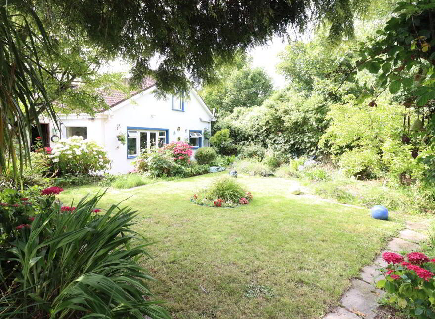 Rock Cottage, Cork Road, Carrigaline, P43V966