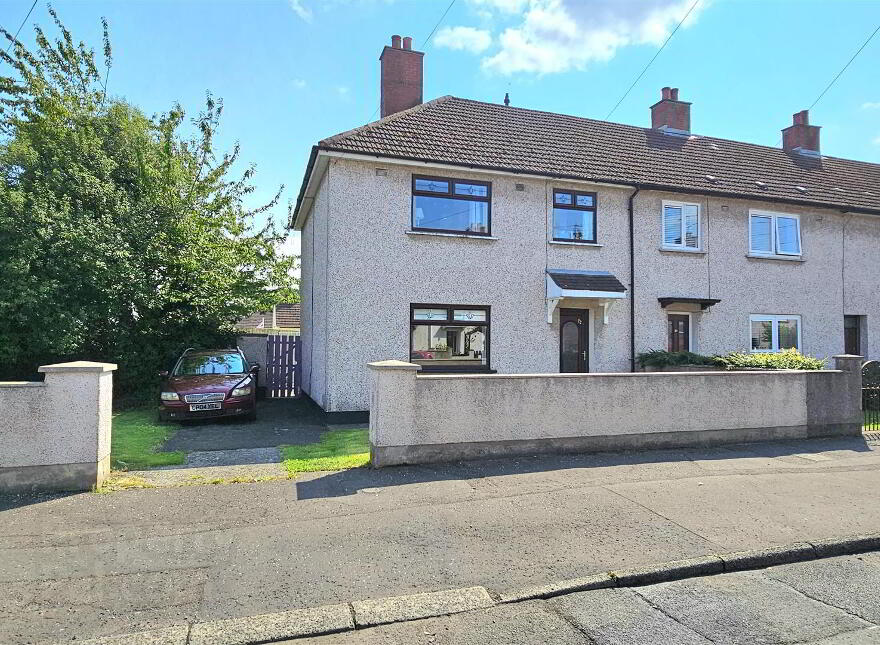 22 Thorndale Square, Carrickfergus, BT38 8JX photo