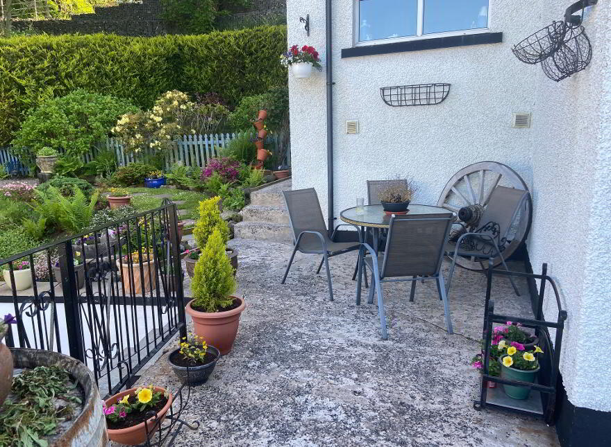 12 Gleno Village, Larne, Carrickfergus, BT40 3LG