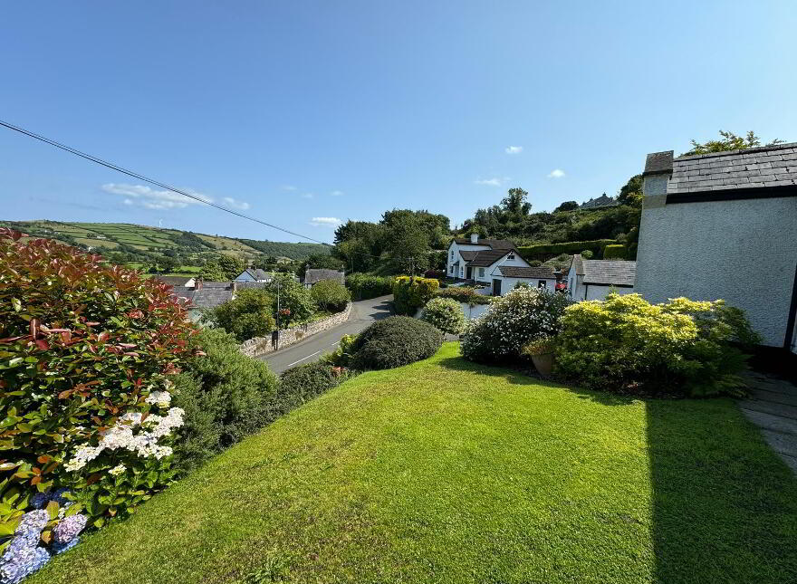 12 Gleno Village, Larne, Carrickfergus, BT40 3LG