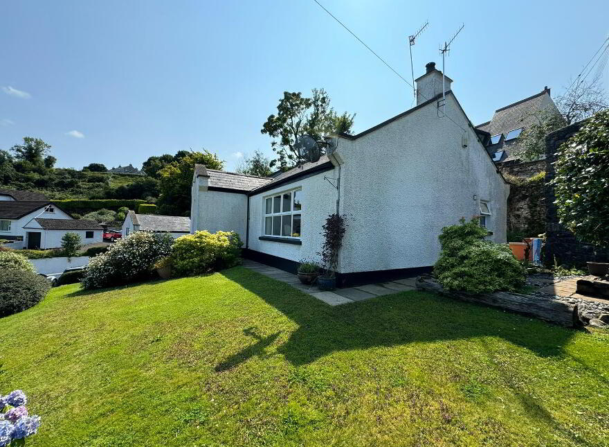 12 Gleno Village, Larne, Carrickfergus, BT40 3LG