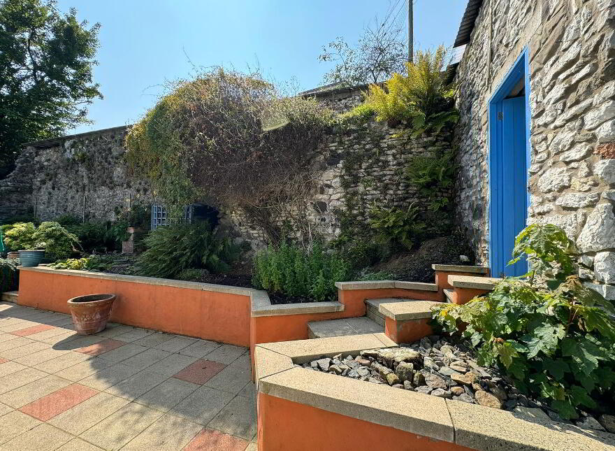 12 Gleno Village, Larne, Carrickfergus, BT40 3LG