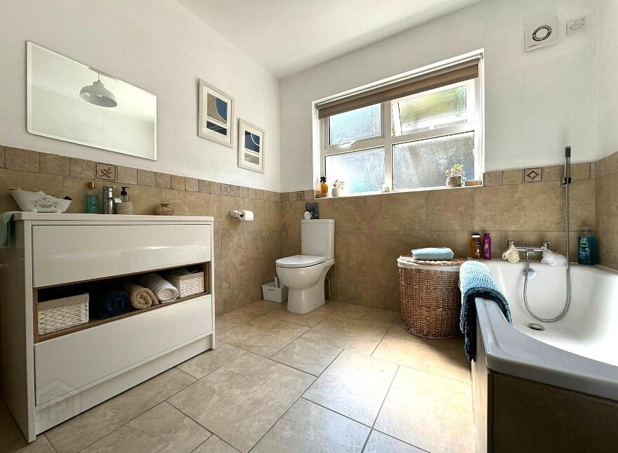 12 Gleno Village, Larne, Carrickfergus, BT40 3LG