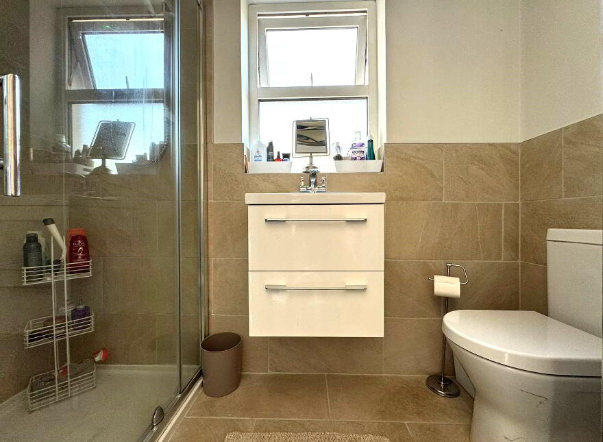 12 Gleno Village, Larne, Carrickfergus, BT40 3LG