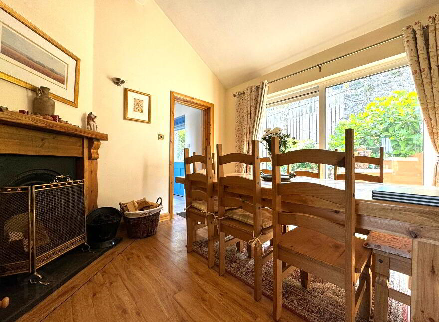 12 Gleno Village, Larne, Carrickfergus, BT40 3LG