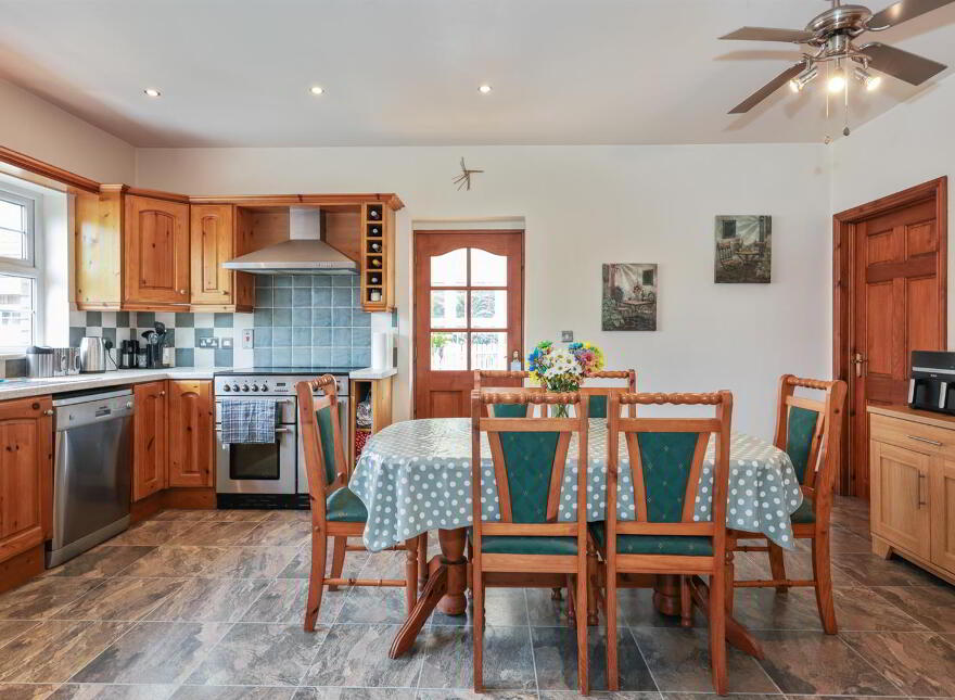 2 Strangford Avenue, Strangford Road, Downpatrick, BT30 6WL