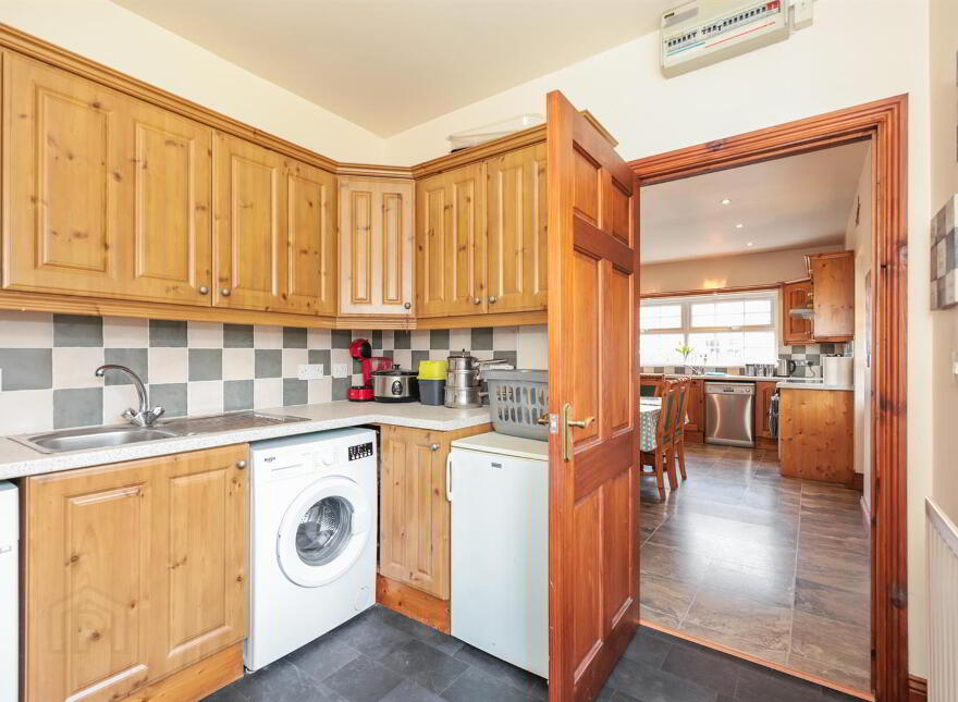 2 Strangford Avenue, Strangford Road, Downpatrick, BT30 6WL