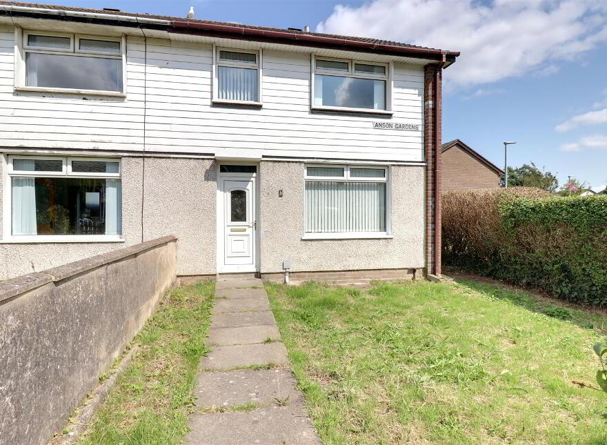 7 Anson Gardens, Newtownards, BT23 4RR photo