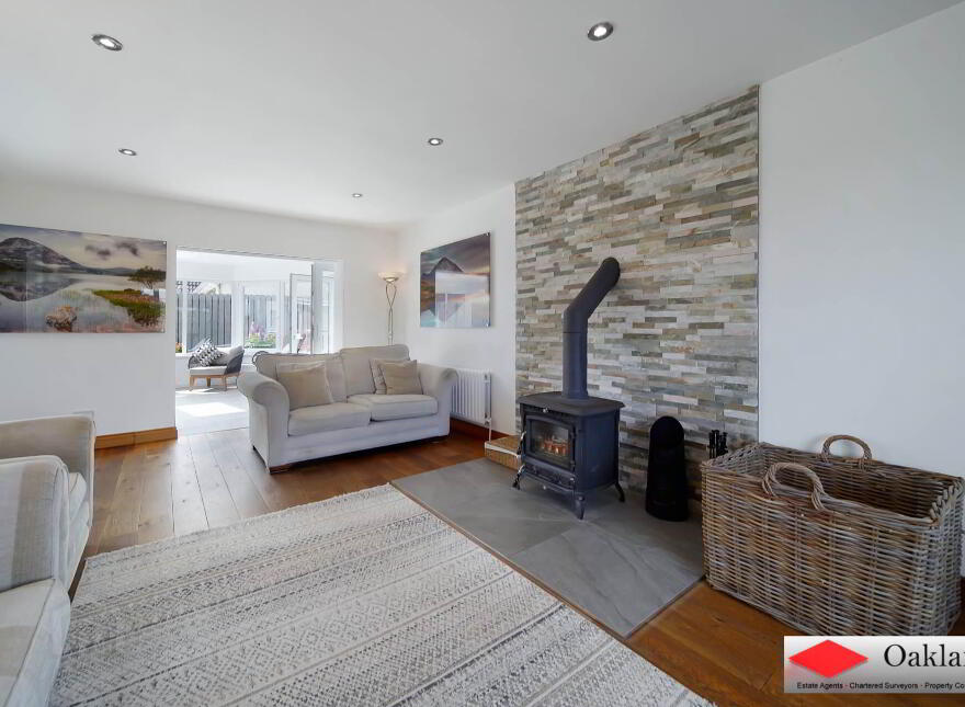 3 Mallory Park, Eglinton, Londonderry, BT47 3XJ
