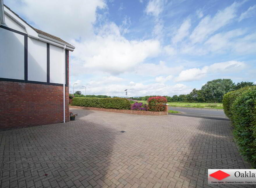 3 Mallory Park, Eglinton, Londonderry, BT47 3XJ