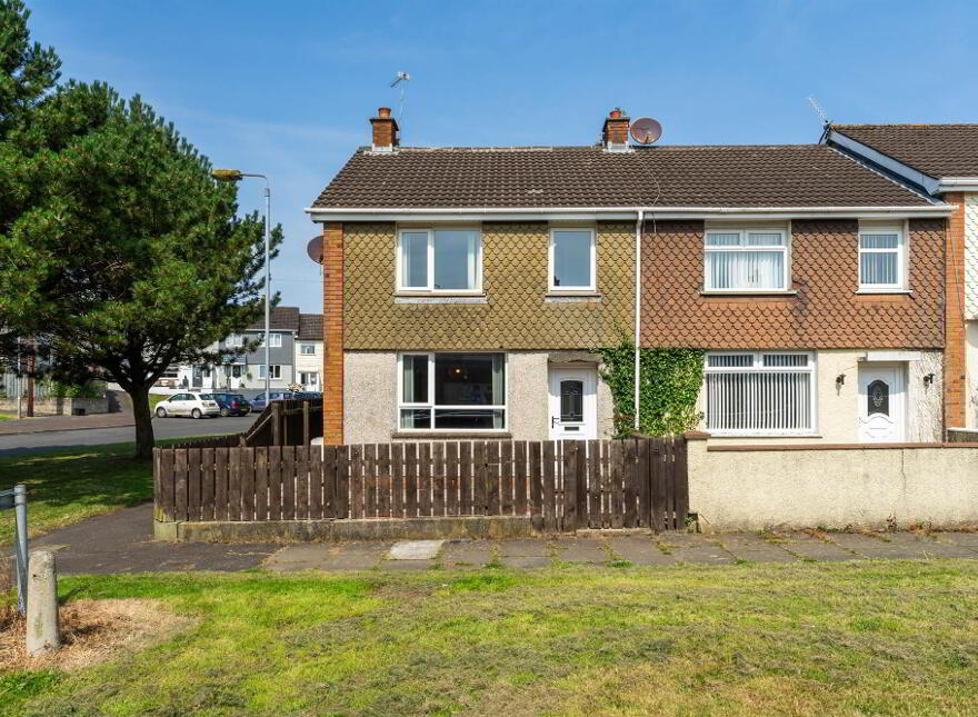 1 Dunoon Park, Dundonald, Belfast, BT16 2DL photo