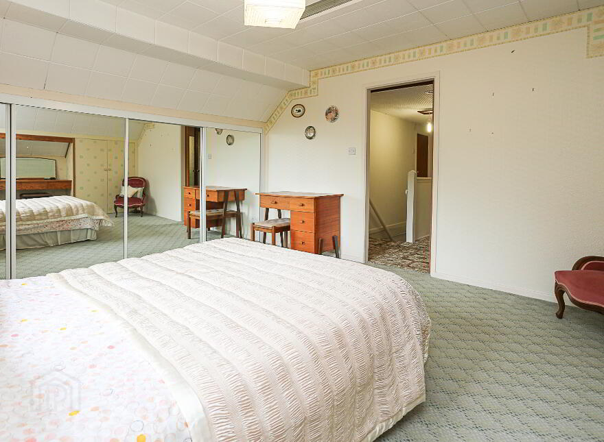 4 Sloans Avenue, The Roundabout, Saintfield Road, Carryduff, BT8 8DG