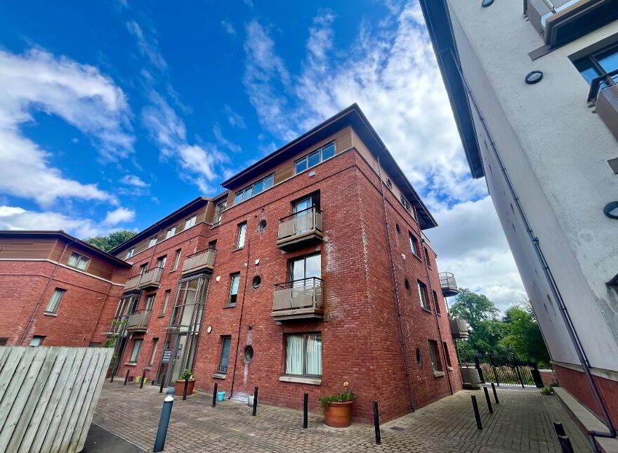 6 Stranmillis Wharf, Lockview Road, South Belfast, Belfast, BT9 5GN photo