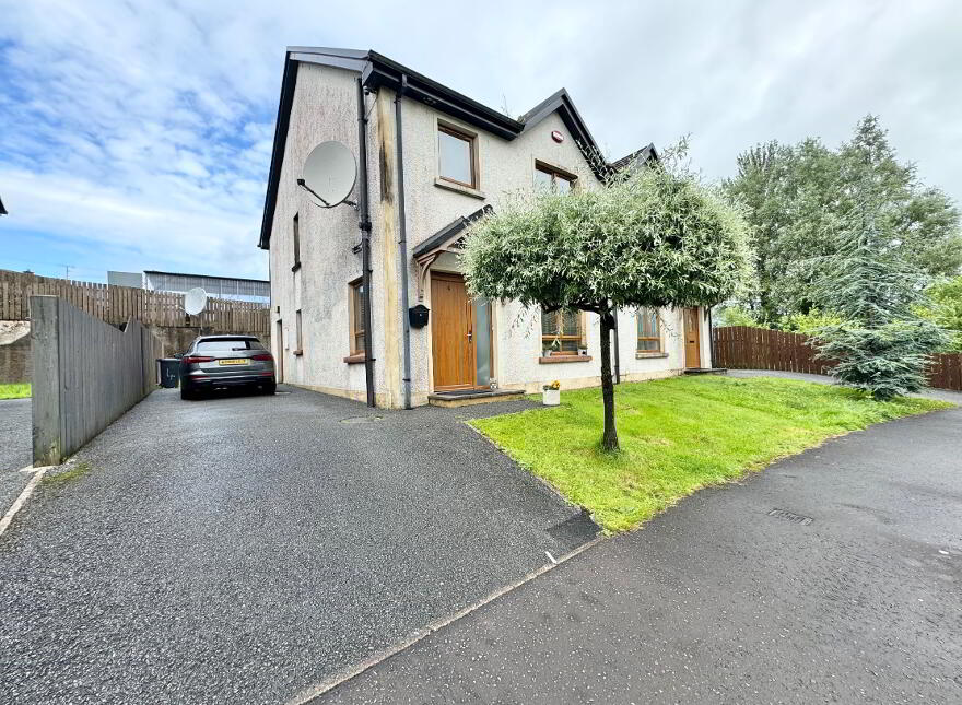 4 Creaghmore Glen, Drumquin, Omagh, BT78 4UH photo