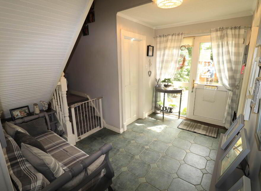 12 Drumlyon Drive, Enniskillen, BT74 5LP