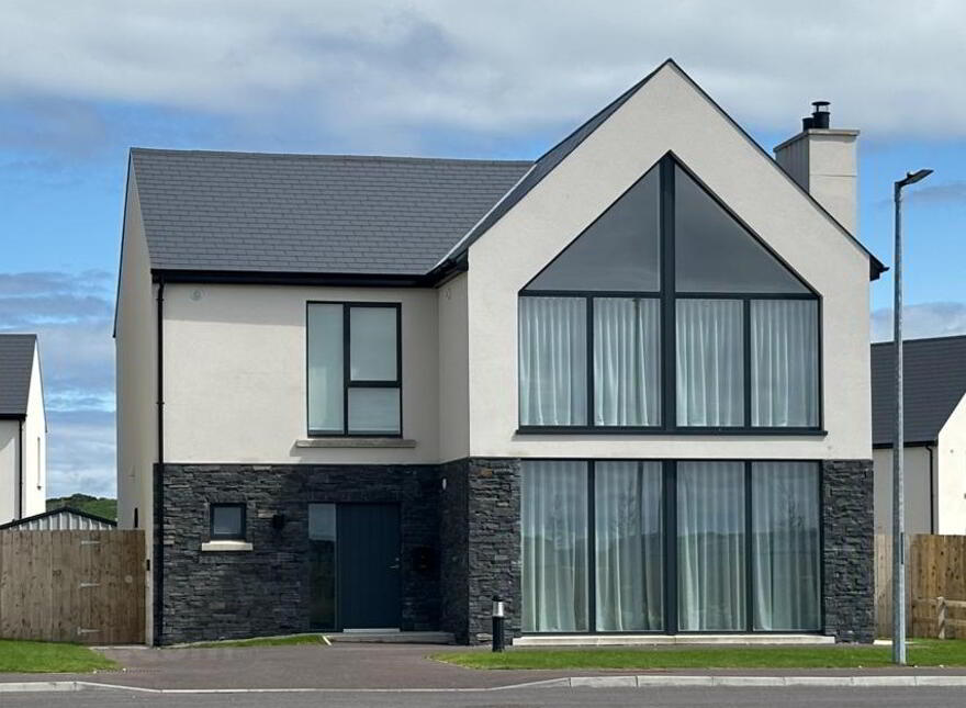 3 Breezy Point, Rossnowlagh, F94H97X photo