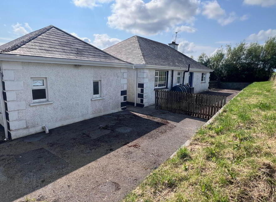 Rathealy, Adamstown, Tullaroan, R95E921