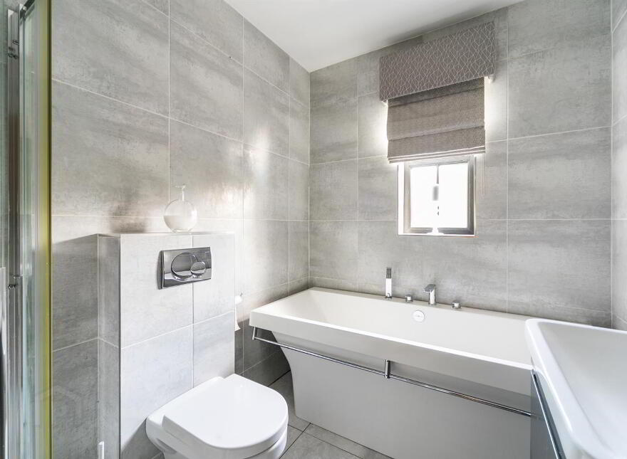 2 Magheraknock Park, Ballynahinch, BT24 8FG