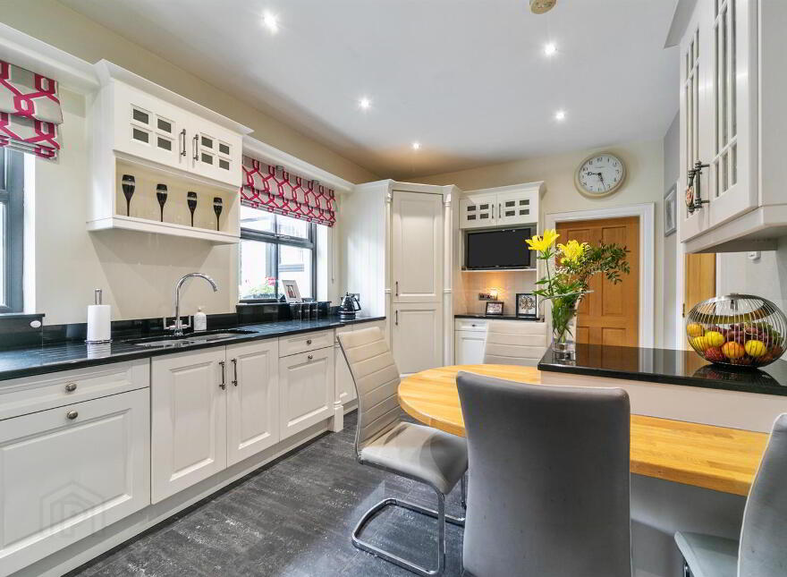 2 Magheraknock Park, Ballynahinch, BT24 8FG
