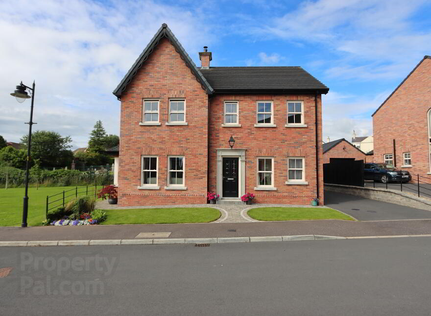 22 Laurel Bank Manor, Moneyreagh, BT23 6FF photo