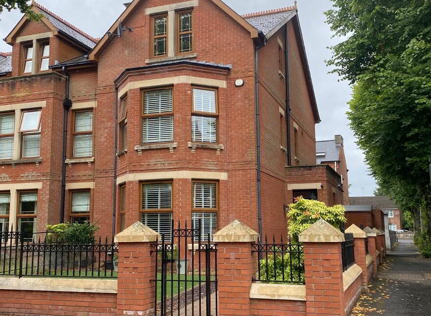 1 Knockbreda Park, Belfast, BT6 0HB photo