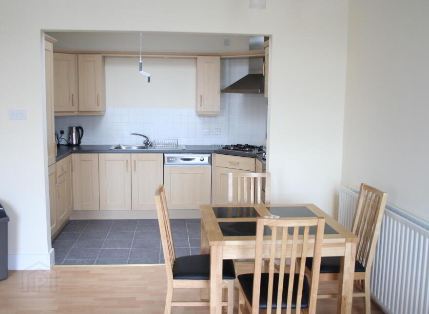 56 Lisburn Square, Lisburn, BT28 1TS
