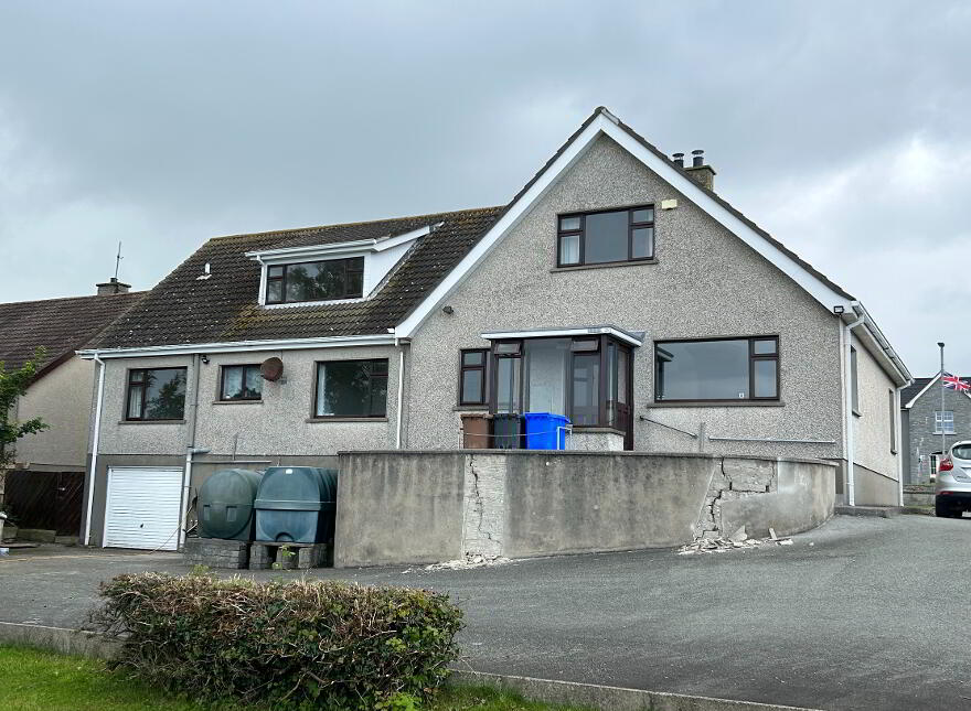 74 Kilkeel Road, Annalong, BT34 4TJ