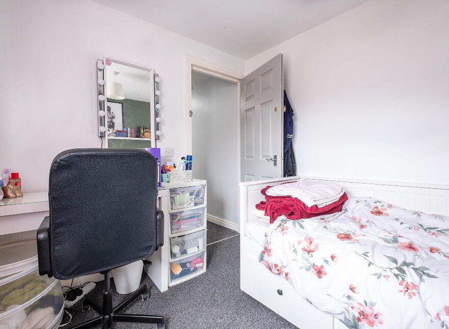 82 Edinburgh Street, Belfast, BT9 7DT