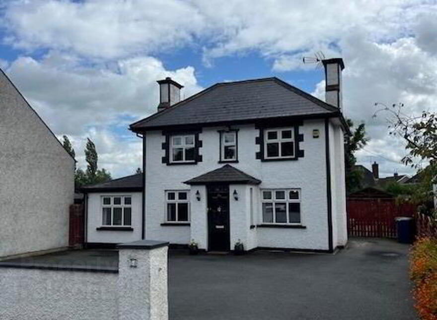 54 Gilford Road, Lurgan, Craigavon, BT66 7EA photo