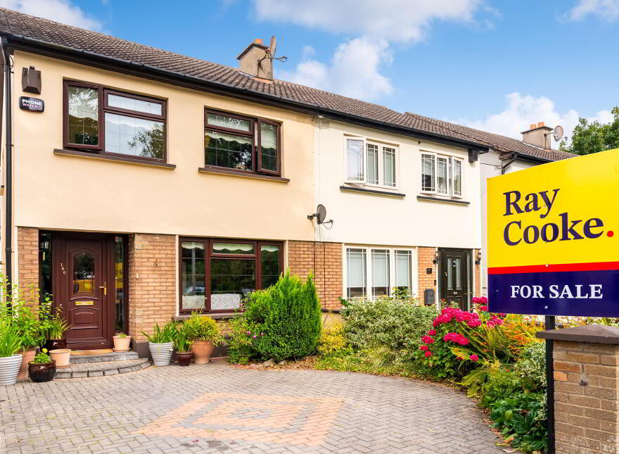 146 Palmerstown Woods, Clondalkin, Dublin, D22KH36 photo