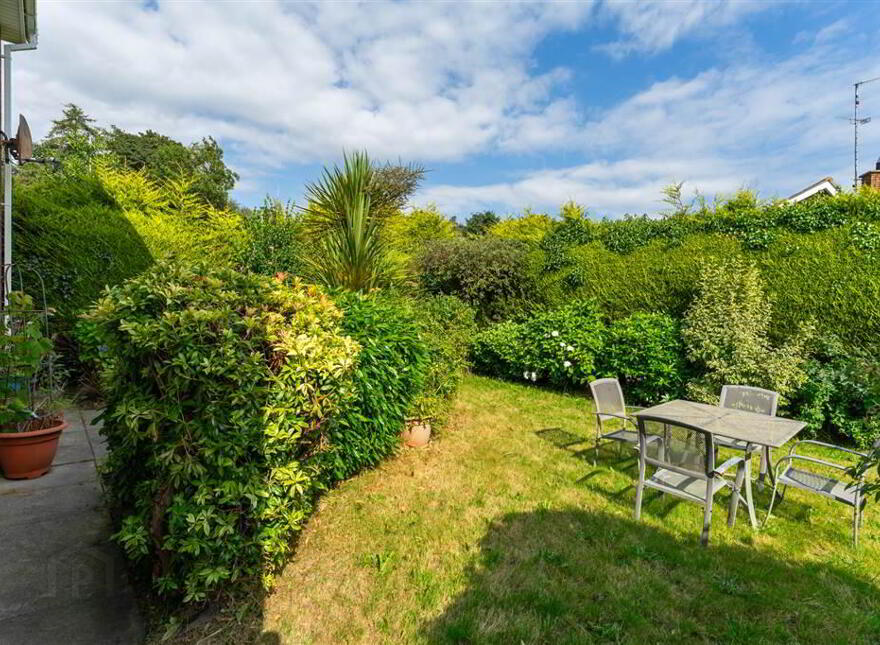 3 Orchard Crescent, Downpatrick, BT30 6NY