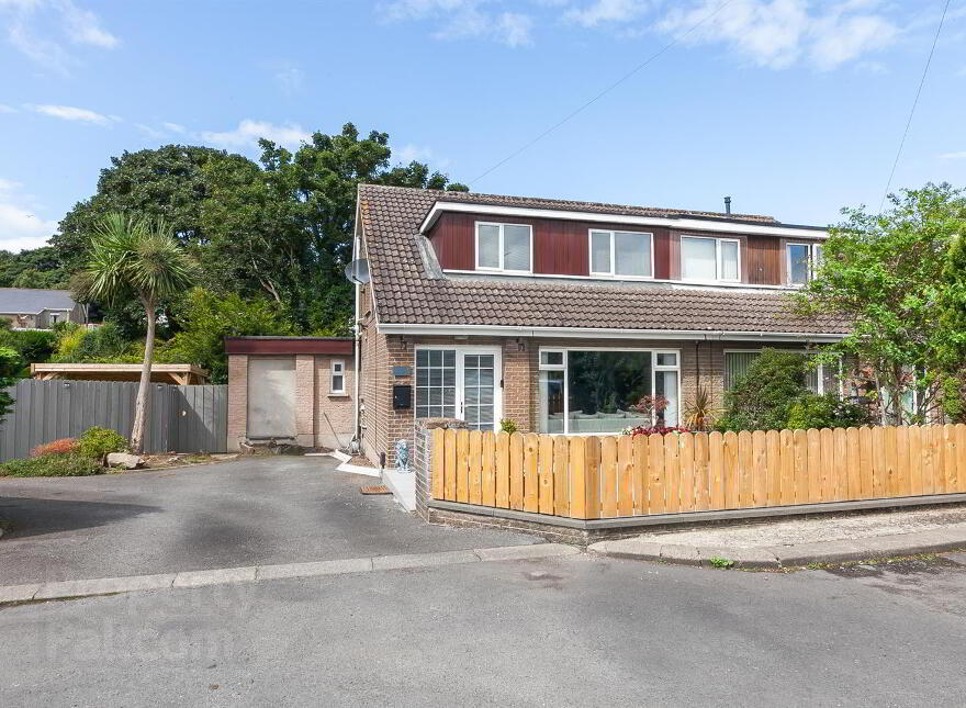 23 Wood Island Park, Newtownards, BT23 7BJ photo