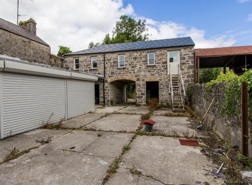 Church Street, Strokestown, F42T021