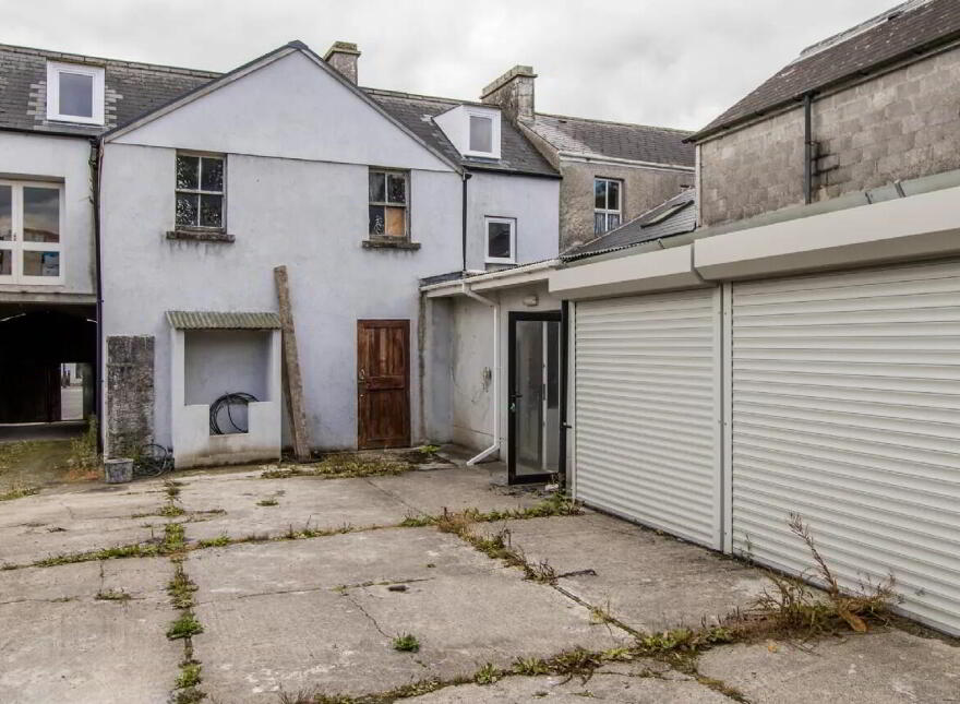 Church Street, Strokestown, F42T021
