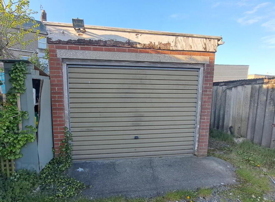 Garage @, 13 Belfast Road, Bangor, BT20 3PN photo