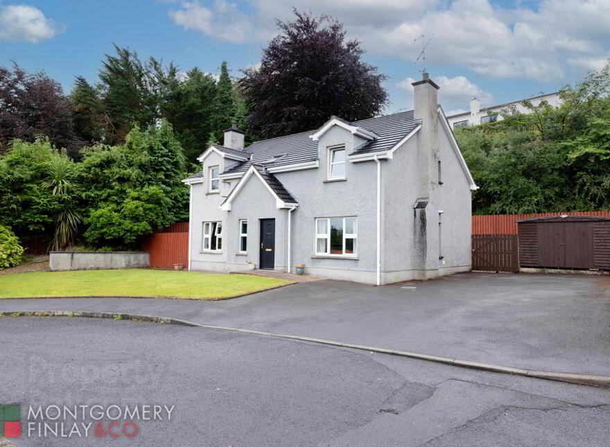 8 Rathview, Enniskillen, BT74 7NU photo