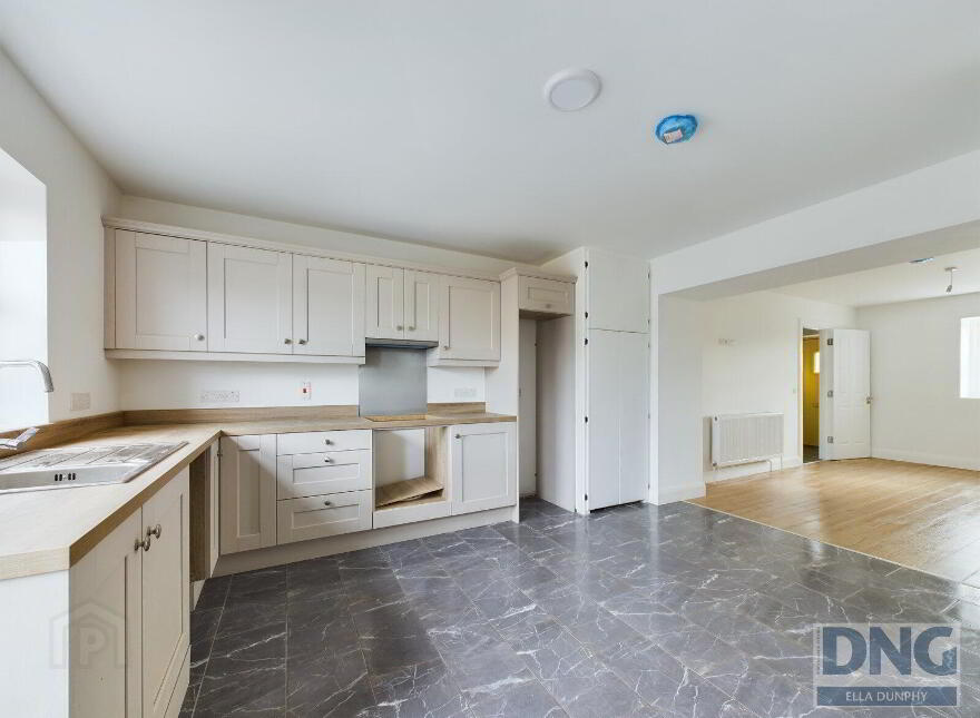 High Street, Goresbridge, R95W2K0