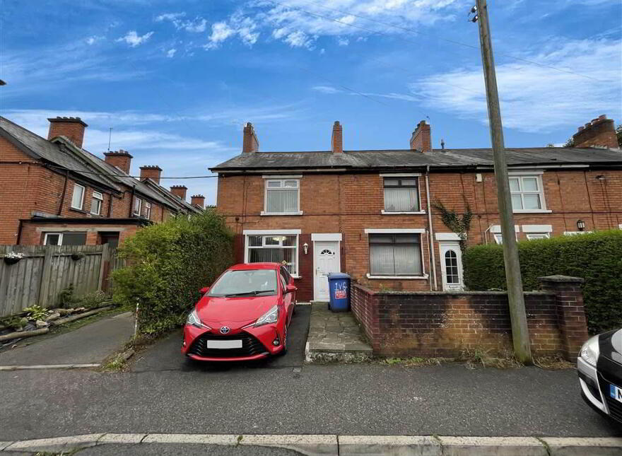 1 Victoria Gardens, Dunmurry, Belfast, BT17 0AG photo