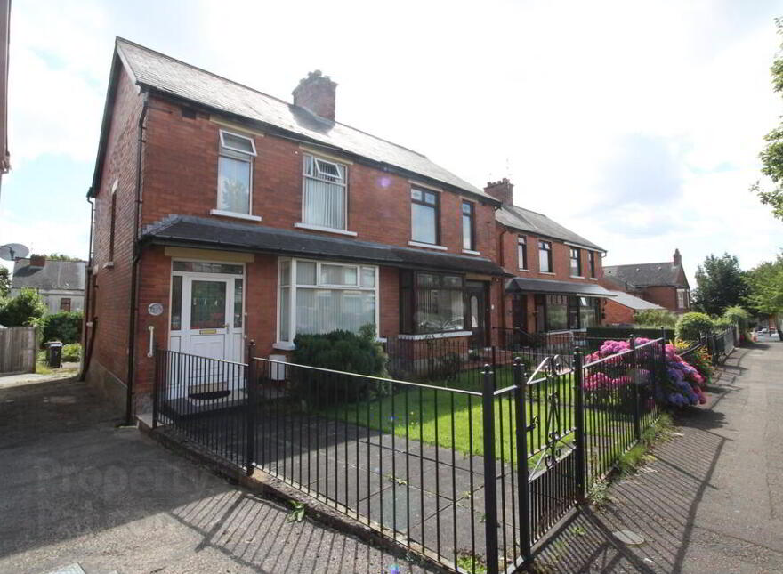 7 Dunblane Avenue, Belfast, BT14 6NS photo