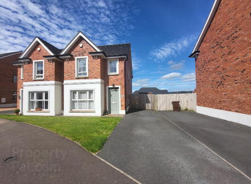 9 Foxton Place, Newtownabbey, BT36 5FS photo